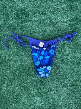 NWOT Luxsea Reversible Blue Hawaiian Floral Tie Side Thong Bikini Bottom Size SM